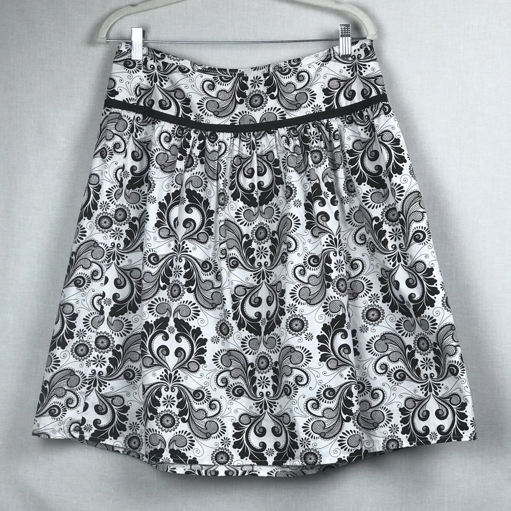 Tommy Hilfiger Brown & White Flowy Skirt